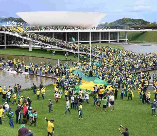 Brasile, assalto al Parlamento: diramato l’elenco delle opere d’arte danneggiate