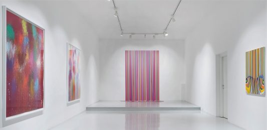 Ian Davenport, Mirrors: a Milano da Luca Tommasi – Arte Contemporanea