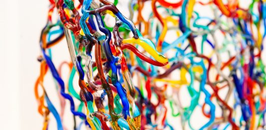 L’umanità del vetro: Mauro Bonaventura nello scrigno barocco di Napoli Mauro Bonaventura Napoli