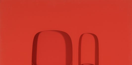 L’opera di Paolo Scheggi torna a Milano dopo 20 anni. Tra suggestioni geometriche e ricerca dell’invisibile Paolo Scheggi, Zone riflesse, 1963. Acrilico arancione su tre tele sovrapposte. Collezione Franca e Cosima Scheggi, Milano