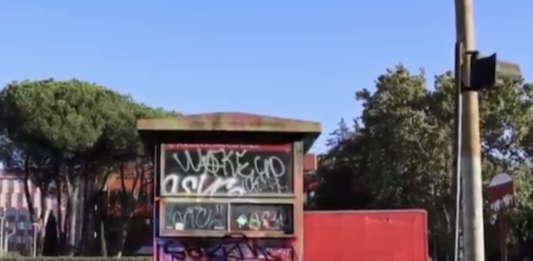 Cabin Street Art: a Roma, i gabbiotti della Polizia Locale si colorano d’arte