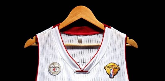 C’è una maglia di LeBron James da $ 5 milioni all’asta a NY LeBron James asta