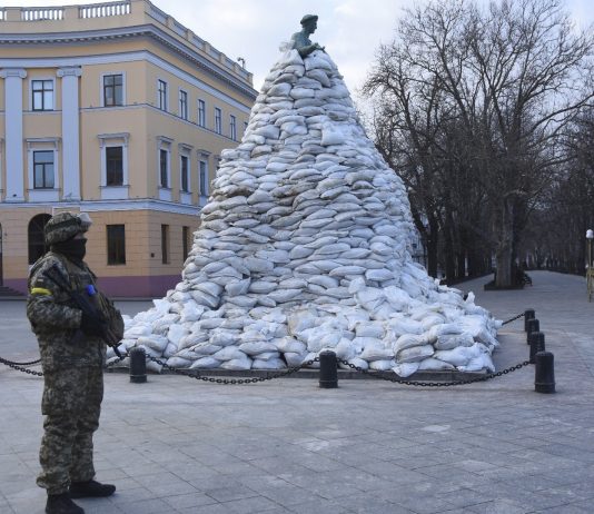 Saccheggio dei beni culturali in Ucraina: una violazione del diritto internazionale