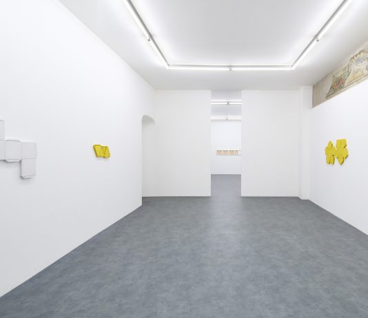 “Soundproof” di Jacopo Mazzonelli: da A+B Gallery strutture musicali e forme geometriche