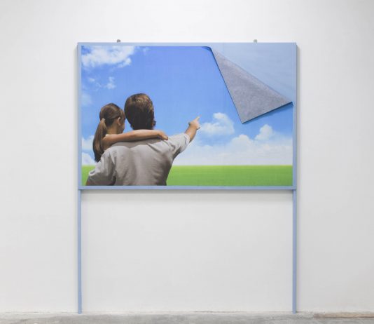 Comicità dei sogni infranti: sette artisti in mostra a Spazio in Situ di Roma