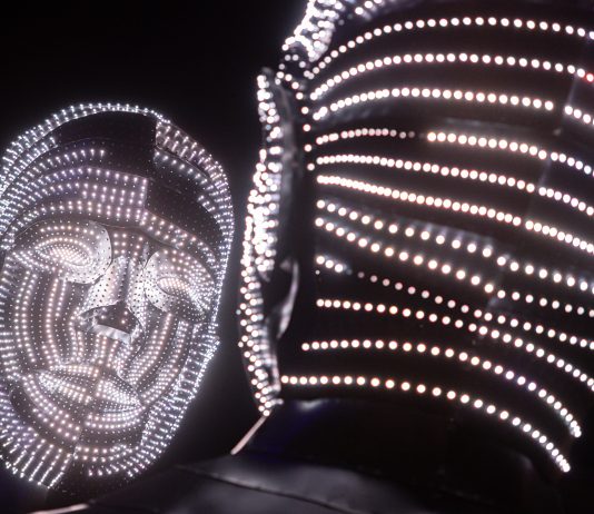 La Festa delle Luci illumina Bergamo, Capitale della Cultura