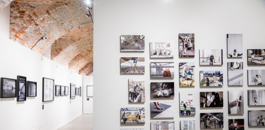 Metamorfosi in cantiere: le fotografie di Giacomo Albo alla Fondazione Stelline di Milano