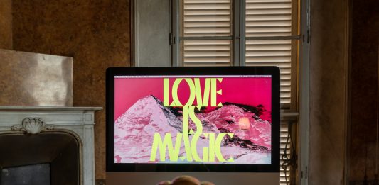 L’intelligenza artificiale sta mettendo a rischio l’autorialità degli artisti? And We Thought III, Alchemilla, Bologna, ph © Rolando Paolo Guerzoni