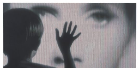 Il mondo sospeso nella pittura di Cristiano Pintaldi: la mostra a Treviso