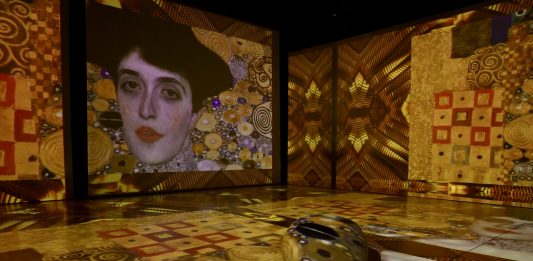 Nuovi spazi culturali: le installazioni digitali di Gustav Klimt a Gorizia