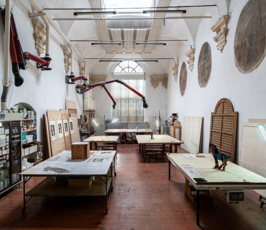 Interrogare il paesaggio e la memoria: Eva Marisaldi a Bologna Eva Marisaldi, Guarda caso, LabOratorio degli Angeli, Bologna 2023 Foto Ela Bialkowska – OKNO Studio