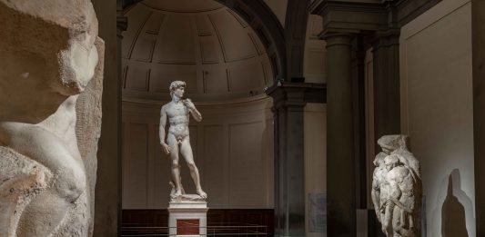 Il 2023 alla Galleria dell’Accademia di Firenze, da Michelangelo a una rinnovata identità Galleria dell'Accademia di Firenze, LUCI SUL DAVID, photo Guido Cozzi
