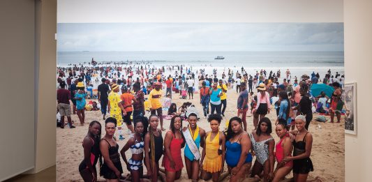 In mostra a Parigi le fotografie dell’artista Zanele Muholi sul tema del non-binary