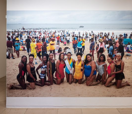 In mostra a Parigi le fotografie dell’artista Zanele Muholi sul tema del non-binary