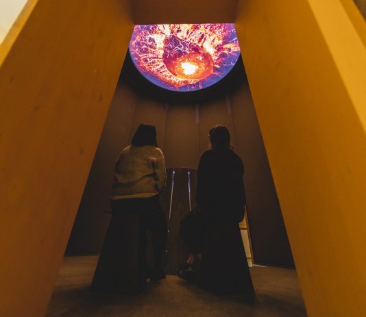 Attraverso la materia e la luce il MUSE di Trento promuove la mostra “Dentro il colore”