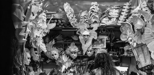 Regards Vénitiens: la mostra fotografica di Nikos Aliagas a Palazzo Vendramin Grimani