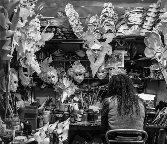Regards Vénitiens: la mostra fotografica di Nikos Aliagas a Palazzo Vendramin Grimani