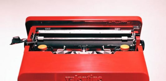 Olivetti – Non solo macchine da scrivere dal 16 febbraio al 2 maggio alla Galleria Vitrina – HIT Istituto Tecnologico di Holon