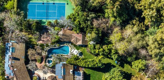 Sotheby’s International Realty, in vendita la megavilla di Jim Carrey jim carrey