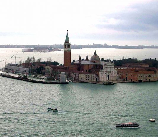 La Santa Sede torna alla Biennale di Architettura, con Siza e Studio Albori