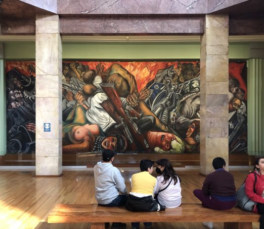 Fuori dalla fiera Zona Maco: un racconto del Messico, tra tradizione e arte contemporanea Secondo piano del Palacio de Bellas Artes ph. Elisa Bertaglia