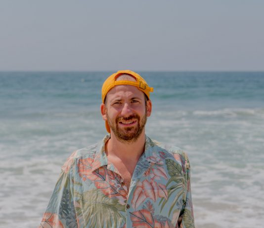 Bologna Art to Date #8. Le mostre e le inaugurazioni di oggi Roberto Fassone mentre pensa alle origini dell’universo. Foto: Riccardo Banfi