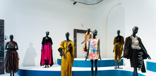 Guida alla Milano Fashion Week 2023, tra grandi brand e iniziative charity