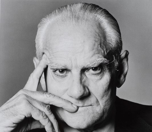 Nato per narrare l’arte: alla GAM di Torino, una mostra per Alberto Moravia