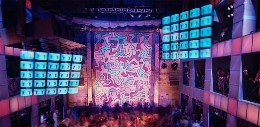 Storia, suoni e movimenti del clubbing: al PAC di Milano è Discorivoluzione