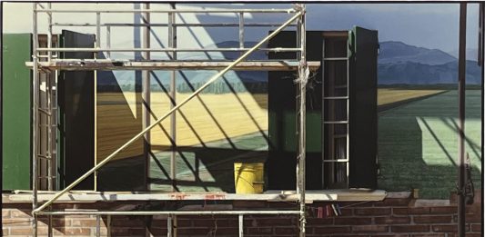 MIA Fair 2023: focus sulle icone della fotografia e sulle emergenze del presente Luigi Ghirri, San Giovanni in Persiceto, 1991-92, Stampa cromogenica da negativo 6 x 7 su carta opaca, 23 × 28.8 cm, Edizione vintage, Courtesy: Galleria Valeria Bella