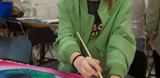 Studia in un’Accademia di eccellenza | 17 Borse di Studio per i corsi Triennali e Master