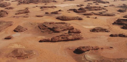 Un enigmatico sito rituale del neolitico scoperto nel deserto dell’Arabia Saudita