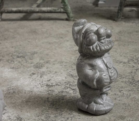 Cinque spazi indipendenti per una collettiva decentralizzata: il progetto Emergere