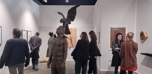 Art Paris ha aperto i battenti al Grand Palais Éphémère