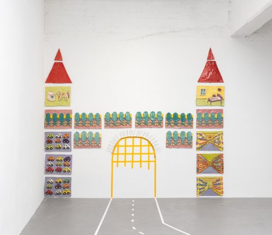 Un gioco terribile come la realtà: Luca Staccioli alla ArtNoble Gallery di Milano Luca Staccioli, Wake Up Call, veduta della mostra, ArtNoble gallery, Milano, 2023. Ph. Michela Pedranti