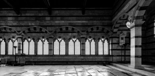 Alla Chiesa della Spina di Pisa, il segno contemporaneo di Gianni Lucchesi