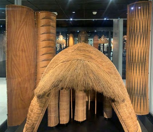 I Musei Vaticani riaprono le collezioni etnografiche africane e americane Museo Etnologico Vaticano Anima Mundi, Vetrina Africa 20