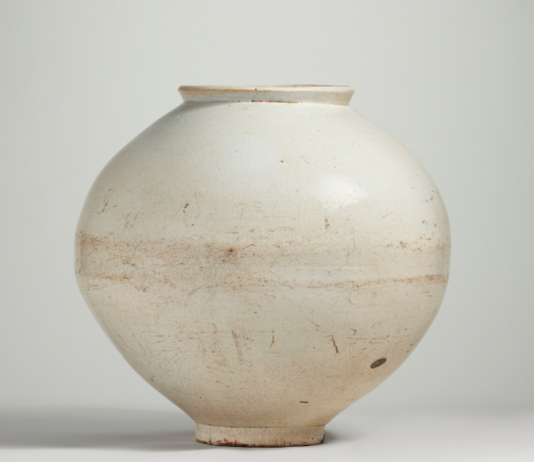 Un vaso lunare coreano potrebbe raggiungere $ 2 milioni vaso lunare