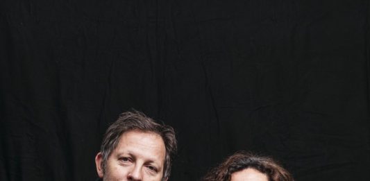 Premio Casoli 2023: Claire Fontaine realizzerà un’opera sull’empowerment femminile