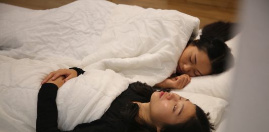 La riflessione sull’essere donna e artista cinese, nei lavori di Hu Huiming