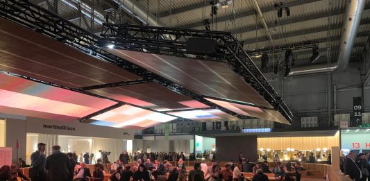 Dentro al Salone del Mobile di Milano: poesia e progettualità a Euroluce 2023 Euroluce 2023