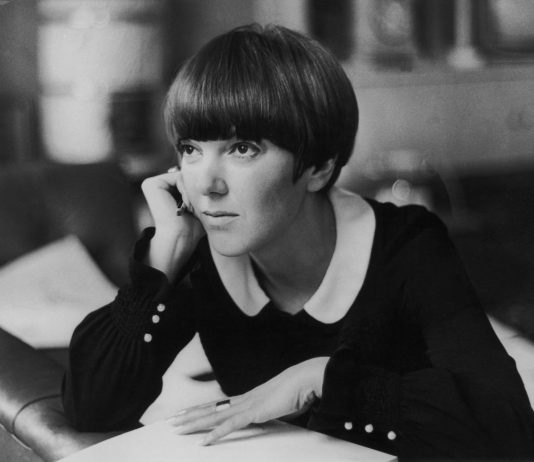 Omaggio a Mary Quant, la rivoluzionaria creativa della moda