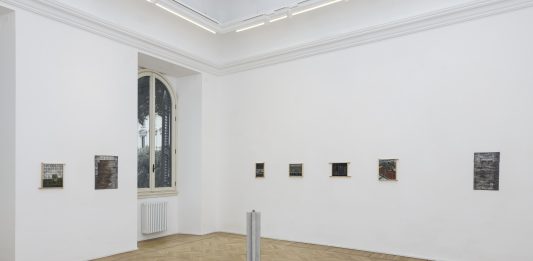 Galleria Continua presenta la mostra di André Komatsu al St. Regis di Roma. Intervista all’artista