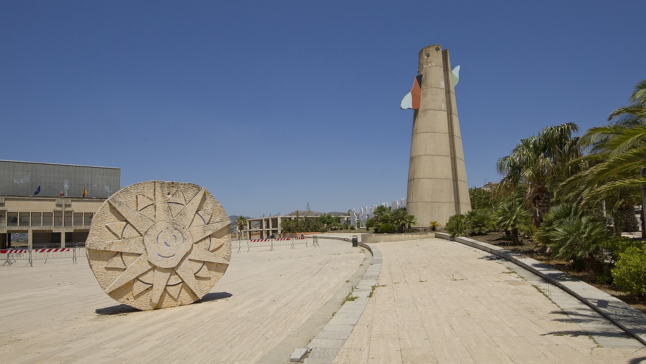 Alessandro Mendini e Alchimia, Torre Civica di Gibellina, 1986.