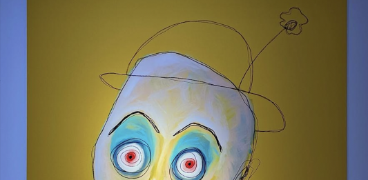 Interface: i volti di Marilina Succo abitano lo showroom di Erco a Milano