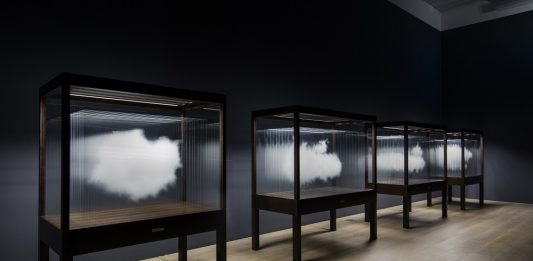 Il trucco c’è e si vede: il fenomeno Leonardo Erlich a Milano