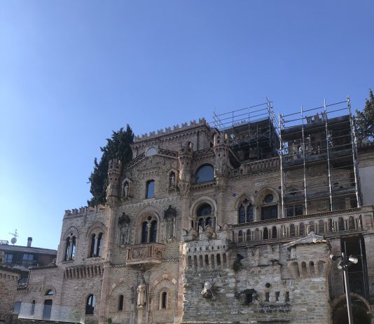 Il Castello Della Monica e la Camera Delle Meraviglie, un tesoro da scoprire