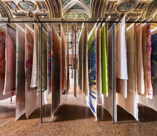 La nuova mostra di Fondazione Prada a Venezia parla di tempo meteorologico