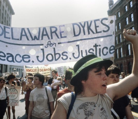 A New York la mostra d’archivio che rivela la storia invisibile delle comunità LGBTQ+ JEB (Joan E. Biren) Delaware Dykes 1979, Images on which to build 1970s-1990s, Leslie Lohman, New York