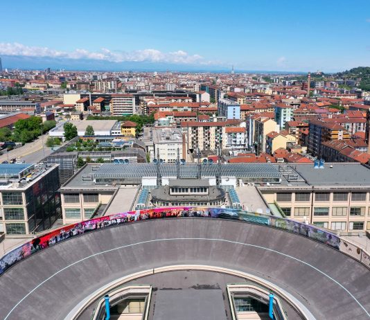 Un caleidoscopio di figure alla Pista 500 di Torino